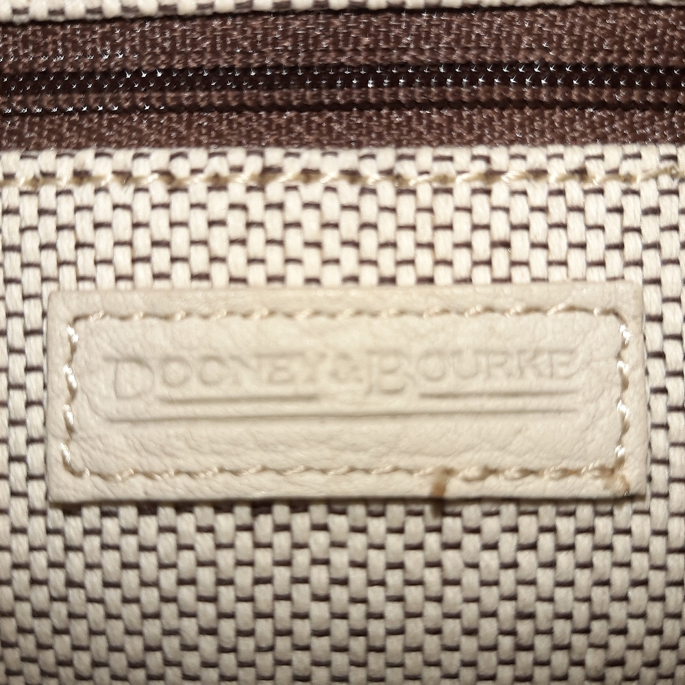 Handbag - Picture 4 of 6